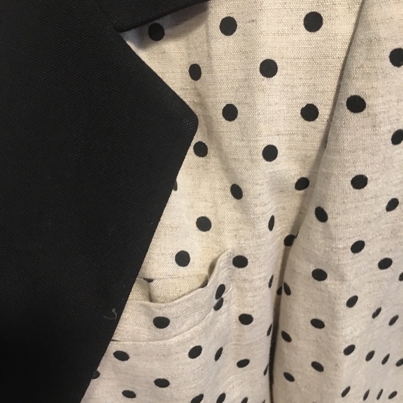 Women’s Blazer - Picture 4 of 7